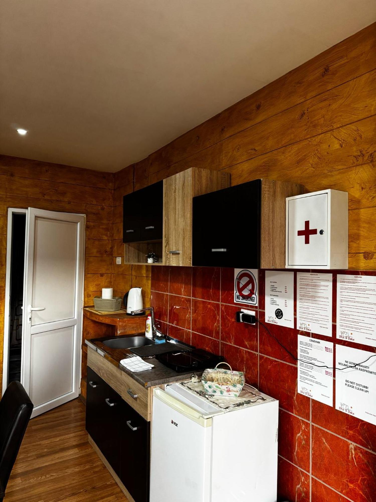 Apartments Vila Brzi & Beka Šabac エクステリア 写真
