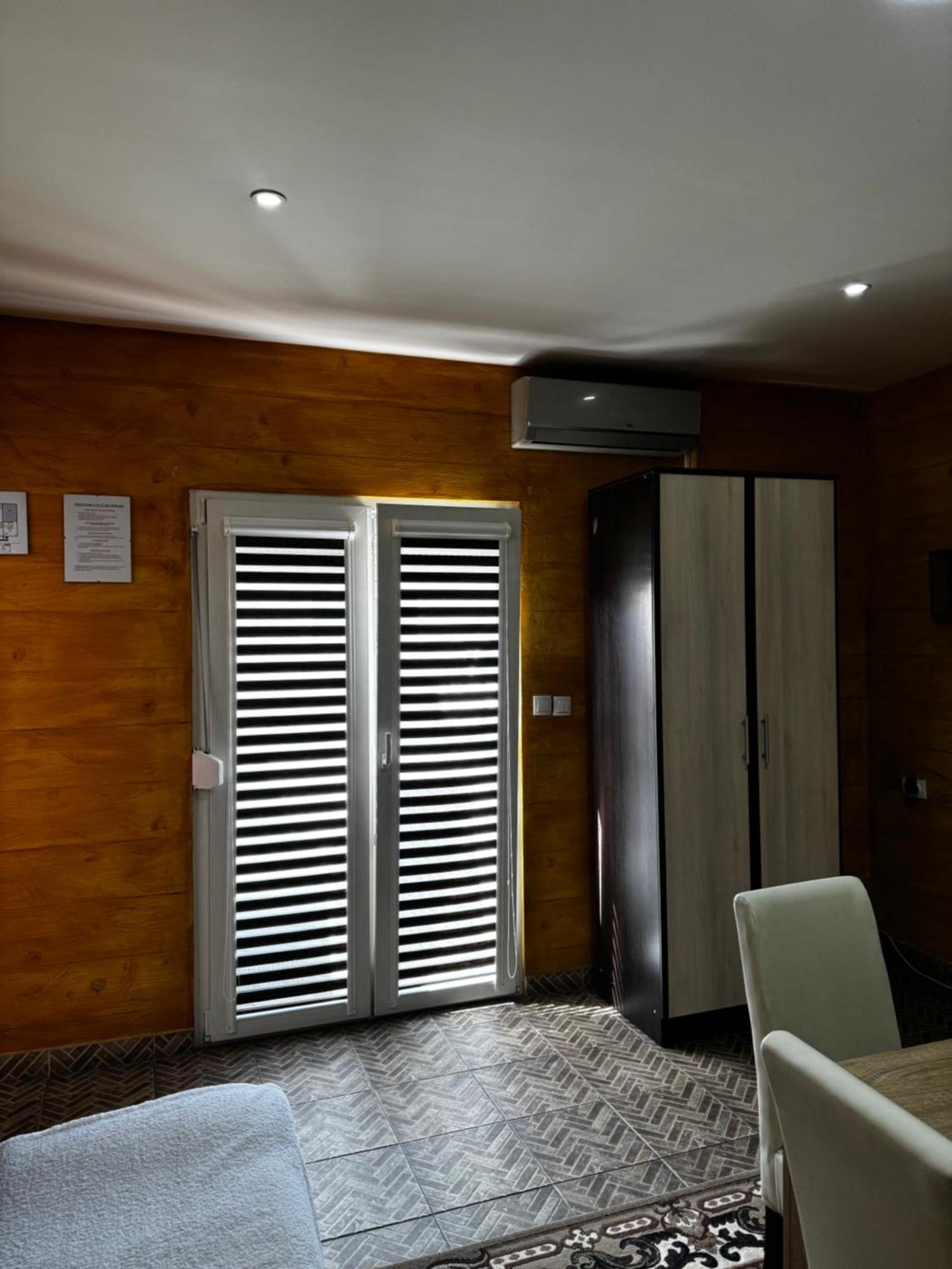 Apartments Vila Brzi & Beka Šabac エクステリア 写真