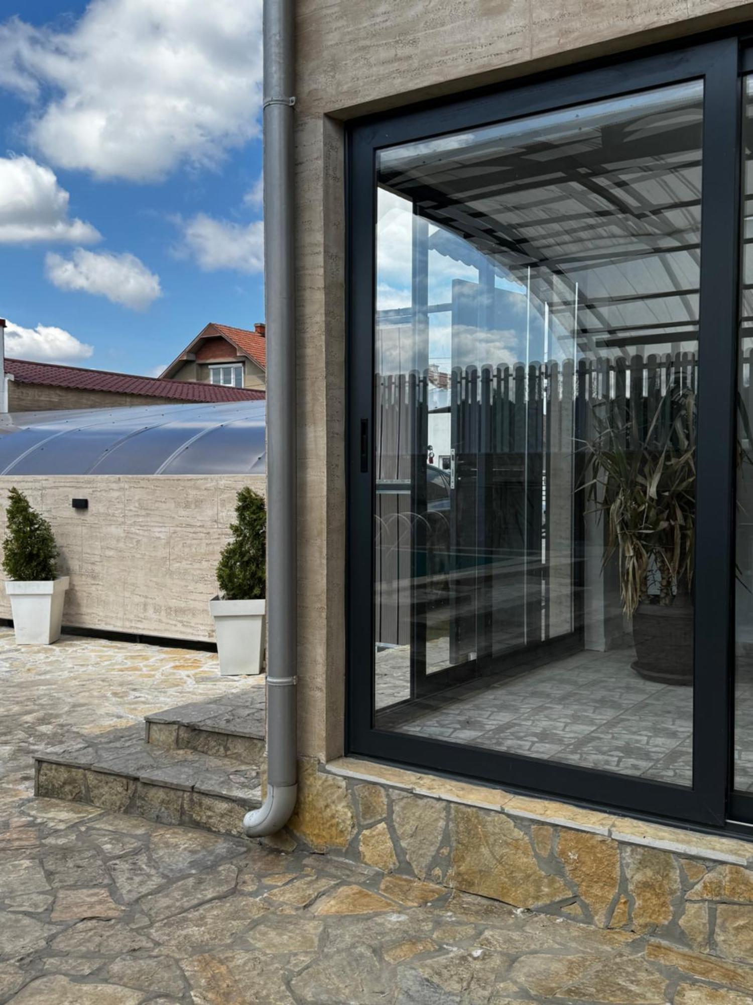 Apartments Vila Brzi & Beka Šabac エクステリア 写真